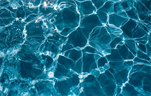 超純水機進水條件對實驗效果影響